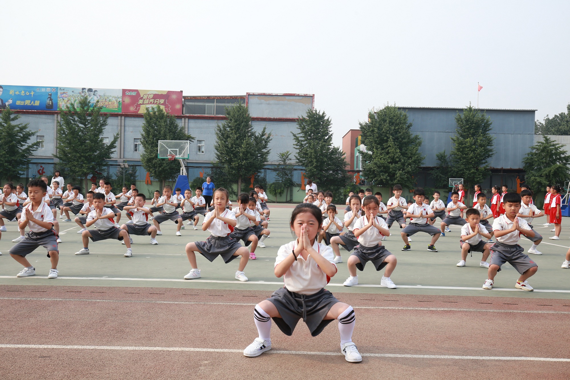 厉害了 | 祁庄小学一二年级学生背诵经典水平达初中生高度