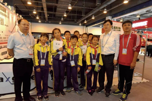 电厂路小学师生40余人参加2018国际冬季运动北京博览会