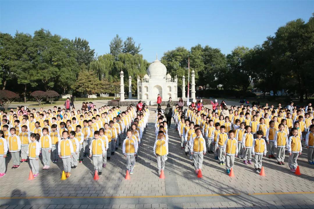 “祖国发展我成长，争做新时代好队员”——丰师附小少先队大队会暨新队员入队仪式