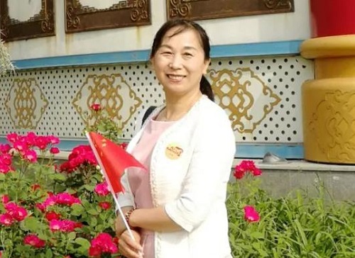 北京市特级教师张红英：居家学化学 师生同努力
