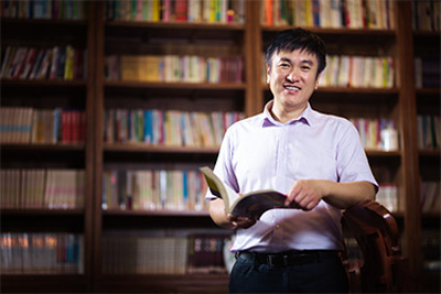 马万成：家长要引导孩子思考六个问题|校长寄语