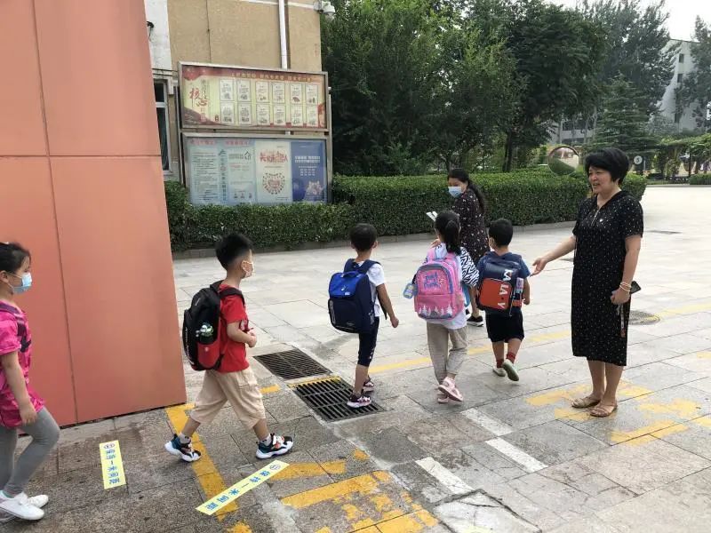 银河小学今日举行一年级学生入学教育活动