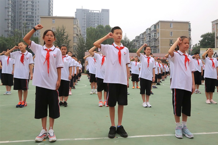 陈经纶中学团结湖分校：榜样引领  责任在肩