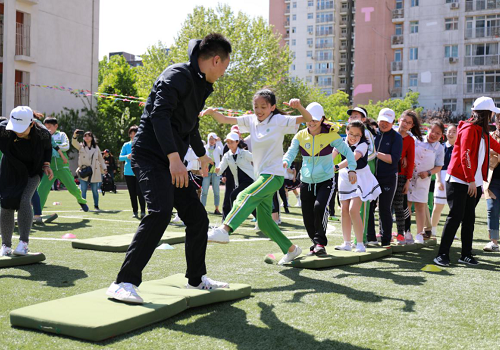 芳草地国际学校远洋小学：家校携手 共促学生优成长