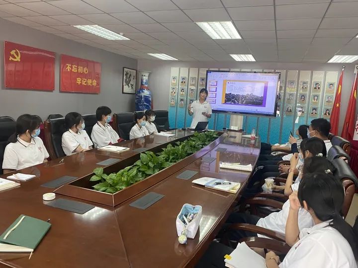 陈经纶中学在“建团100周年北京市先进组织和先进个人”评比中喜获佳绩