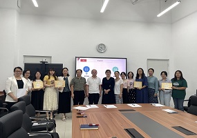 携手共进 筑梦前行 ——中国人民大学附属中学朝阳学校高中部师徒结对启动会