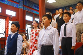 府学胡同小学古建中的周末音乐会顺利举行