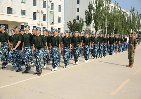 北京景山学校远洋分校2023级高一新生军训圆满结束