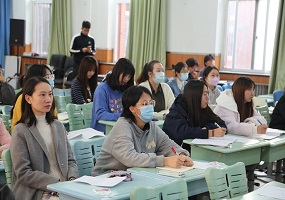 人大附中朝阳学校小学部开展新教师培训活动