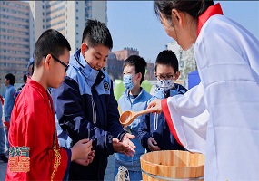 十一丰台小学牵手全国10所学校联合开启春耕节