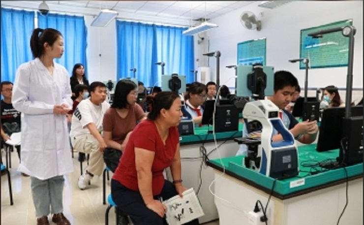 丰台生物化学智慧实验教学课程研讨活动成功举办