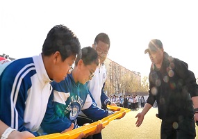 北京市丰台区第二中学体育节开幕
