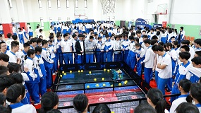 天津市耀华中学成功举办首届AI教育科技节