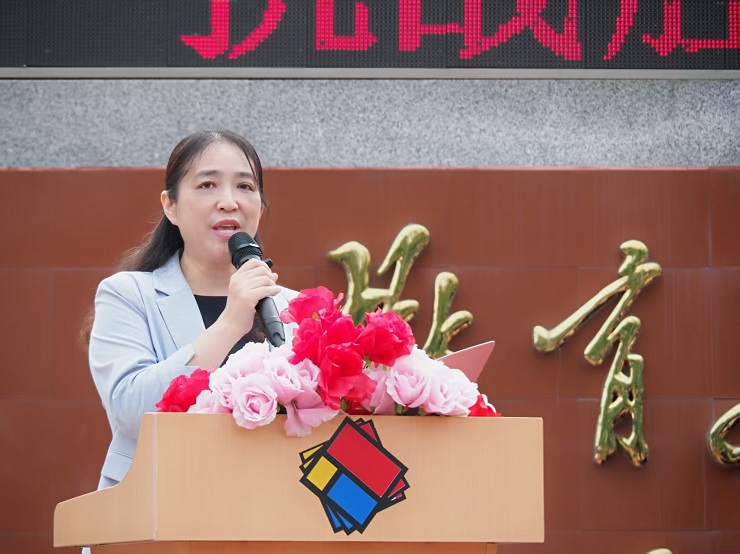 北京市第八十中学管庄分校校长于亚萍：铭记抗战精神 担当复兴使命