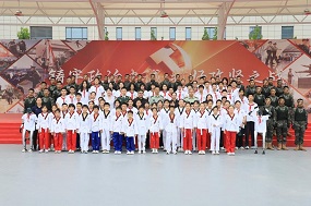 景山学子国防教育课震撼来袭