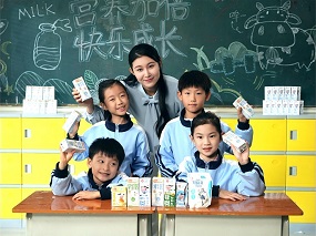 蒙牛学生奶开学季暖心护航：一杯好奶，为成长注入满满能量