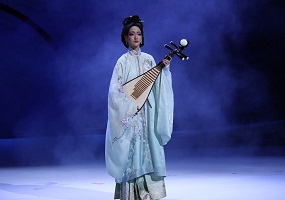 北京市海淀区教师进修学校附属实验学校金帆话剧团  倾情演绎传奇经典——青春版《桃花扇》