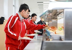 因地制宜，一校一案！北京中小学将全面实现食堂供餐