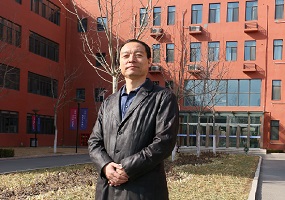 北京十二中朗悦学校校长  郭建荣：跃马扬鞭展新姿、“健康第一”创佳绩