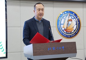 北京第十二中学校长 管杰：把“健康第一”记在心里、落在实处