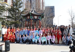 北京市丰台区第五小学奏响春分诗乐 共育家校社温暖新篇