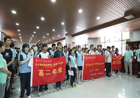 北京市博文学校阶梯式红色研学构建实践育人新范式  