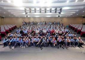 中国教科院朝阳实验学校七年级学子走进北京科学中心开展科普实践活动