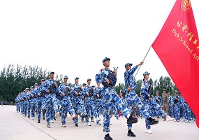 北京理工大学附属中学2026级高一新生军训圆满闭营