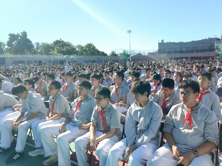 北京市第三十五中学举行新学年开学典礼暨顺义学校揭牌仪式