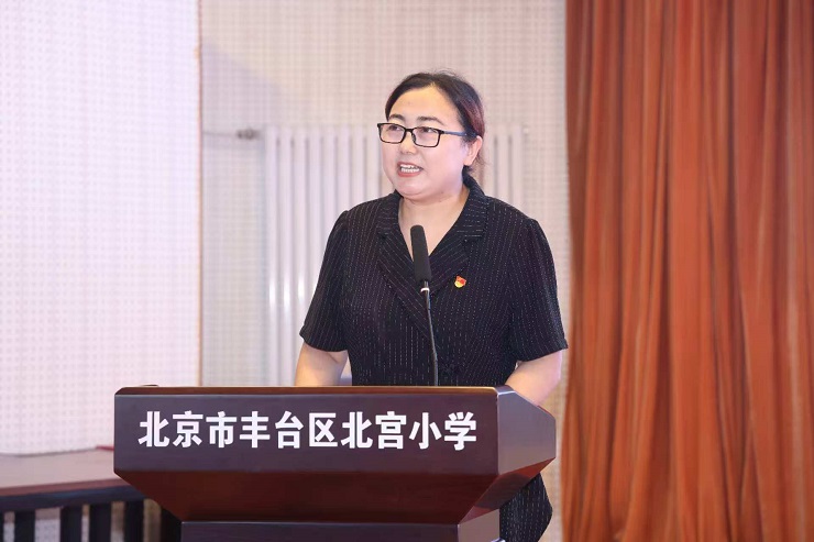 丰台一小北宫分校书记、校长金婕：深耕书画美育 知本而立 学以成人