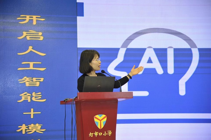 李.jpg