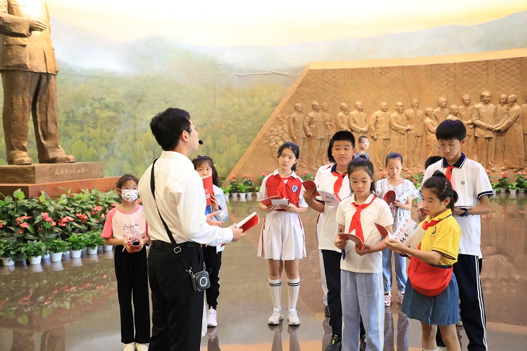 高子棋-北京市丰台区四合庄小学 五年级（1）班--我来香山革命纪念馆来”赶考“.jpg