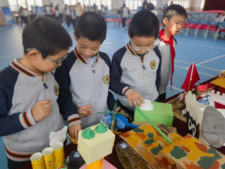 学生活动.jpg