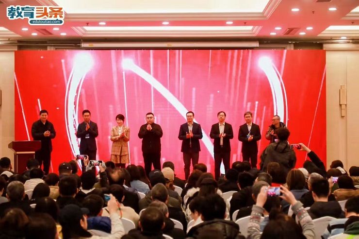 1772436213203972.jpg 99839e0bbf7ff9f77775fe42b544411f.jpg