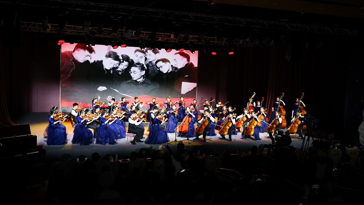 1775550094393277.jpg 中关村二小银帆交响乐团奏响《我爱你中国》.jpg