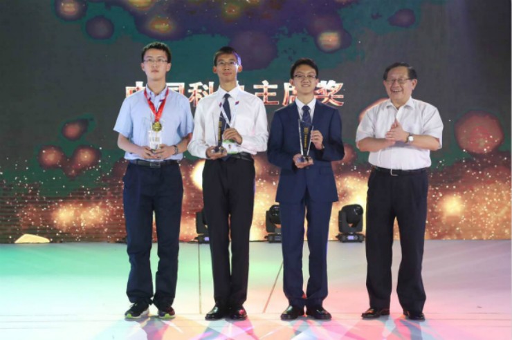 人大附中朝阳学校学生刘东泽获全国青少年科技创新大赛一等奖（来源：网络）.jpg