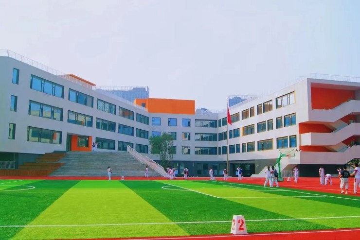 人大附中朝阳学校凤凰城校区（来源：网络）.jpg