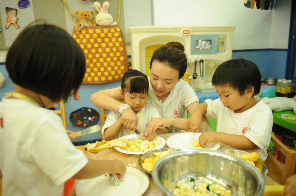 三教寺幼儿园为社区提供早教咨询